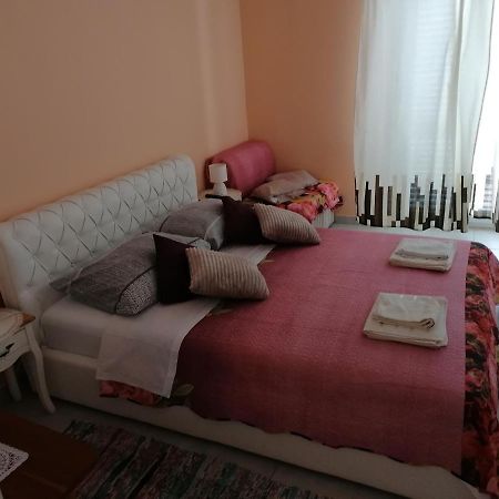 Apartmani Rija 3 Pag Town Exterior photo