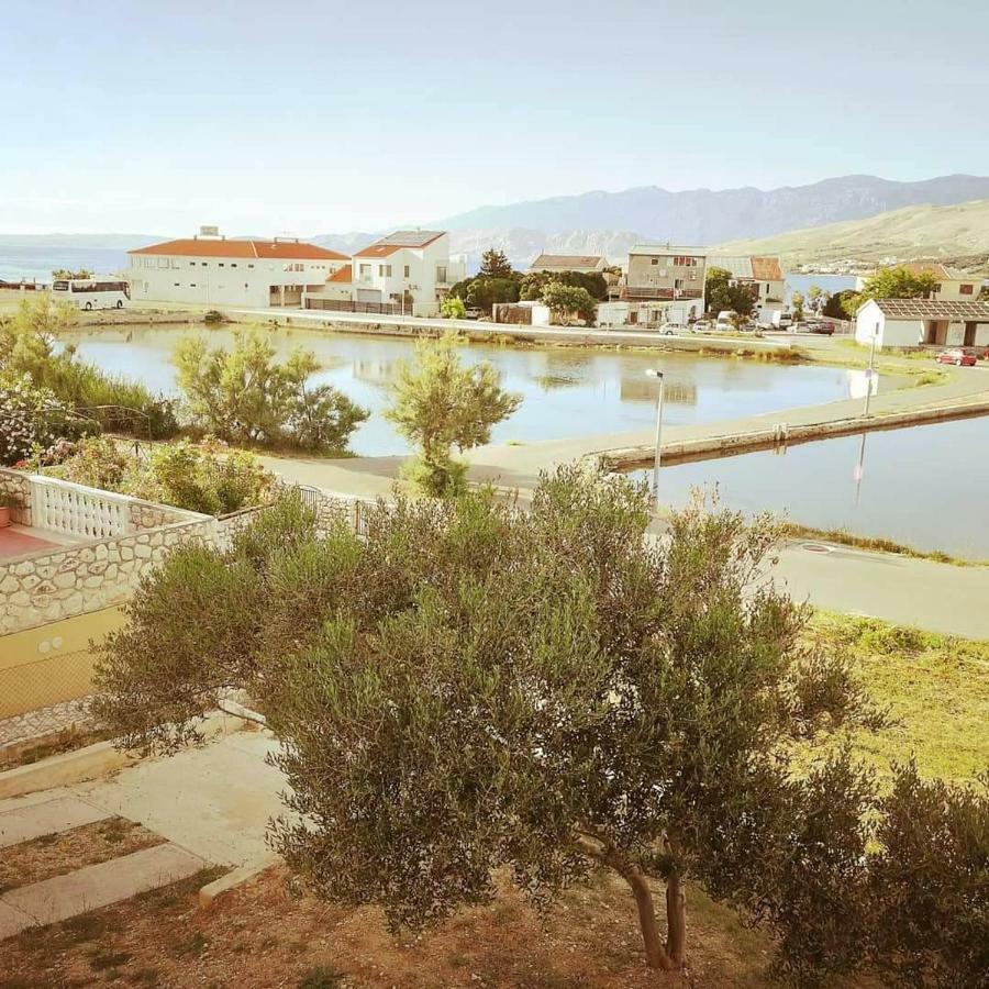Apartmani Rija 3 Pag Town Exterior photo